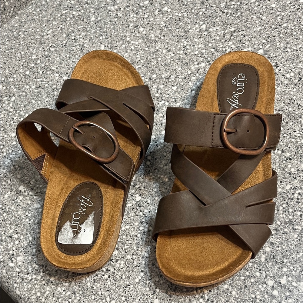 NWOT EuroSoft Women's Brown Strappy Sandals